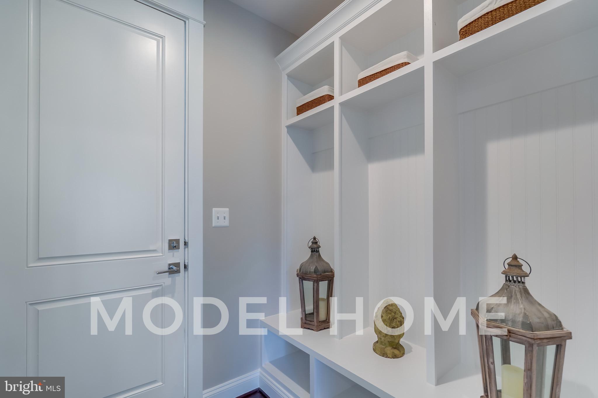 PIMMIT HILLS - Residential