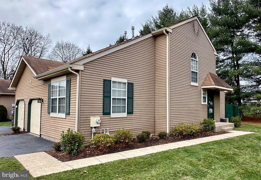 Welcome home to this beautiful, NEWLY-UPDATED end unit townhome in scenic Heacock Meadows.  
Features 2 bedrooms, 2 updated baths, an updated kitchen with granite (River White) countertops & stainless steel appliances. 
Large, open first floor  with elegant hardwood for living room/family room adjacent to the dining room with high ceiling.  Through the 8-pane glass door is the first bedroom & full bath. Upstairs you will find a spacious bedroom/loft and full bath with a surprisingly large walk-in closet. Extremely spacious basement is almost fully-finished leaving two large storage rooms. Off of the dining room are sliding doors leading to the private backyard and a lot more space on the side of the house. And lastly is the garage with newly epoxy-coated flooring. 

Perfectly located in Lower Makefield Township, this community offers walking distance access to shopping and restaurants, a new community pool, tennis courts and access to all that Bucks County has to offer. There is little turn over in this community, especially for an end-unit like this one.