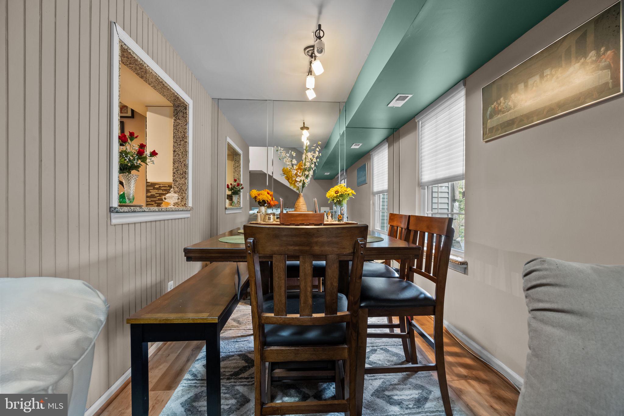 HAMPTON GREENS - Residential