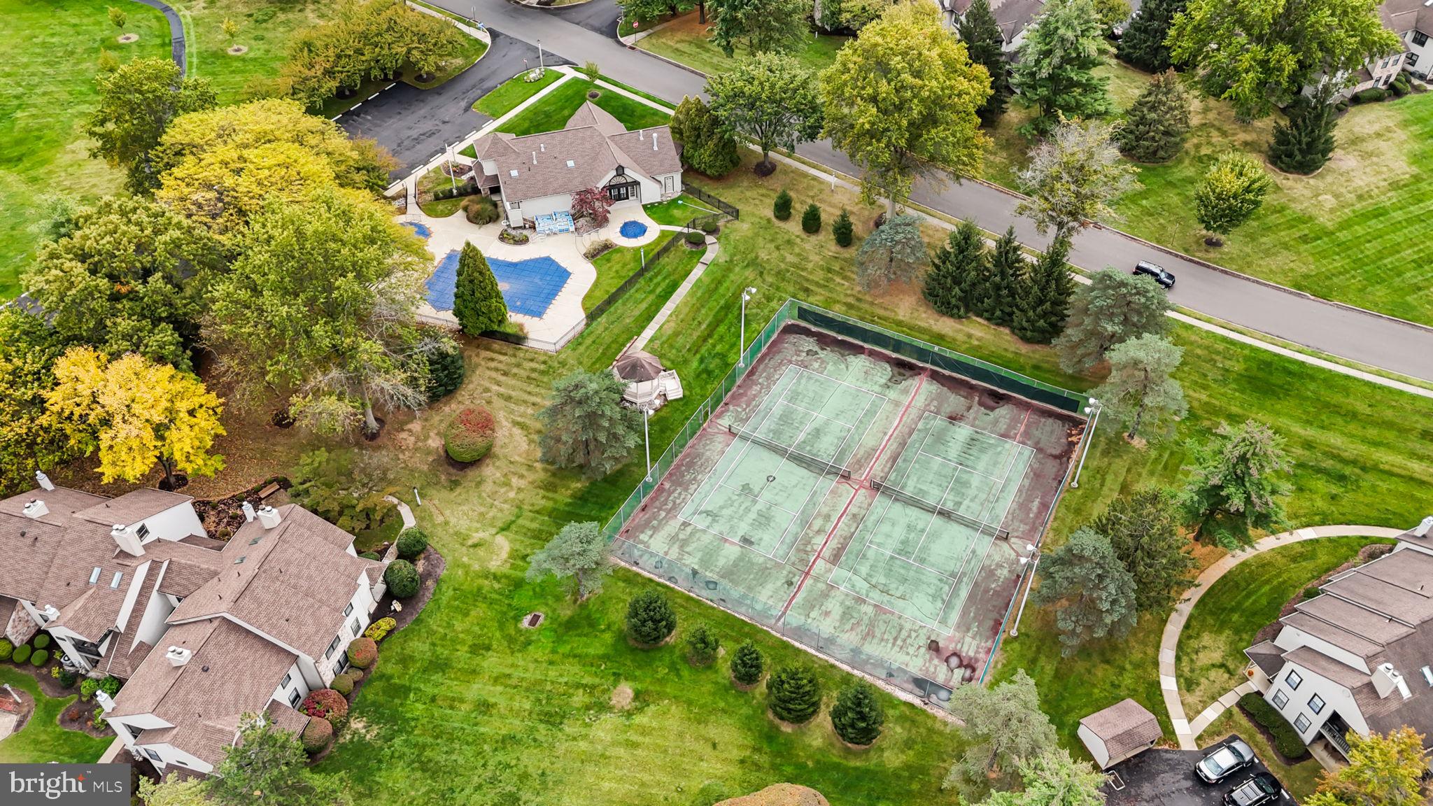 HAMPTON GREENS - Residential