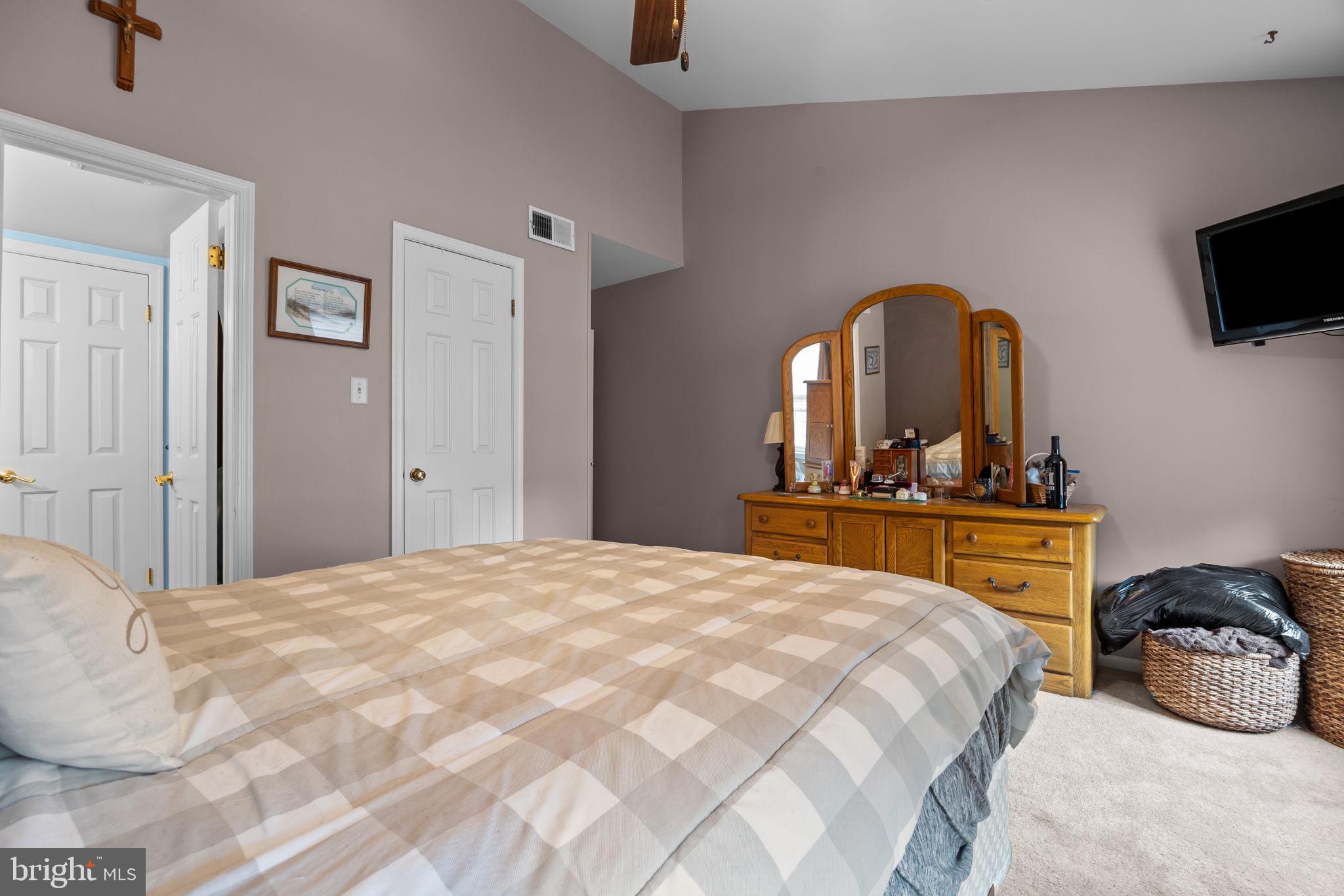 HAMPTON GREENS - Residential