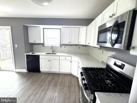MLS: NJOC2041480