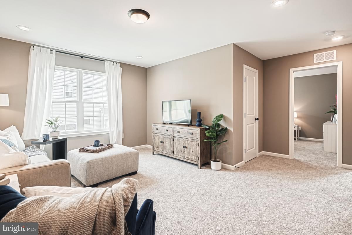 STONE MILL ESTATES - Residential