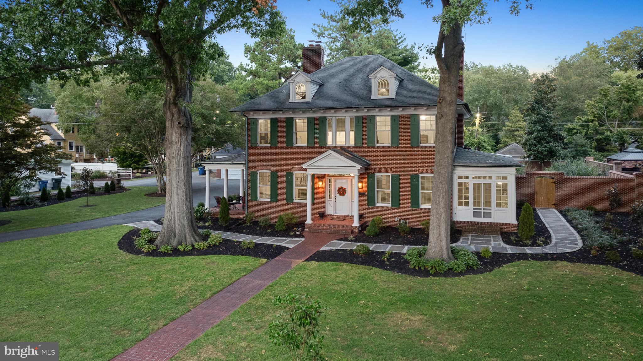 EASTON - Residential