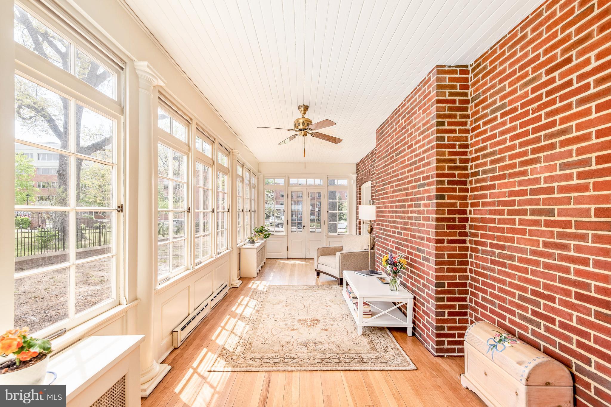 EASTON - Residential