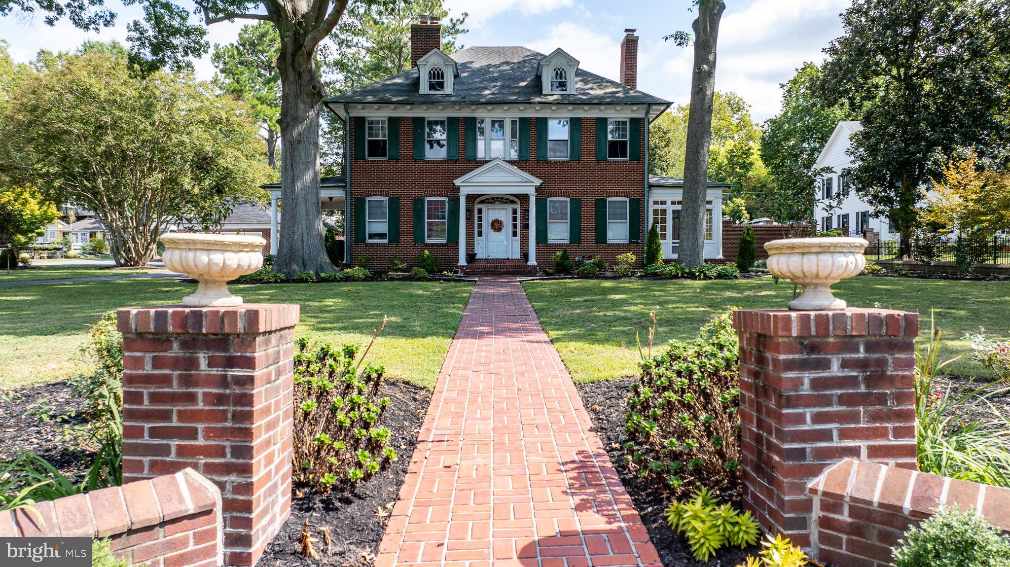 EASTON - Residential