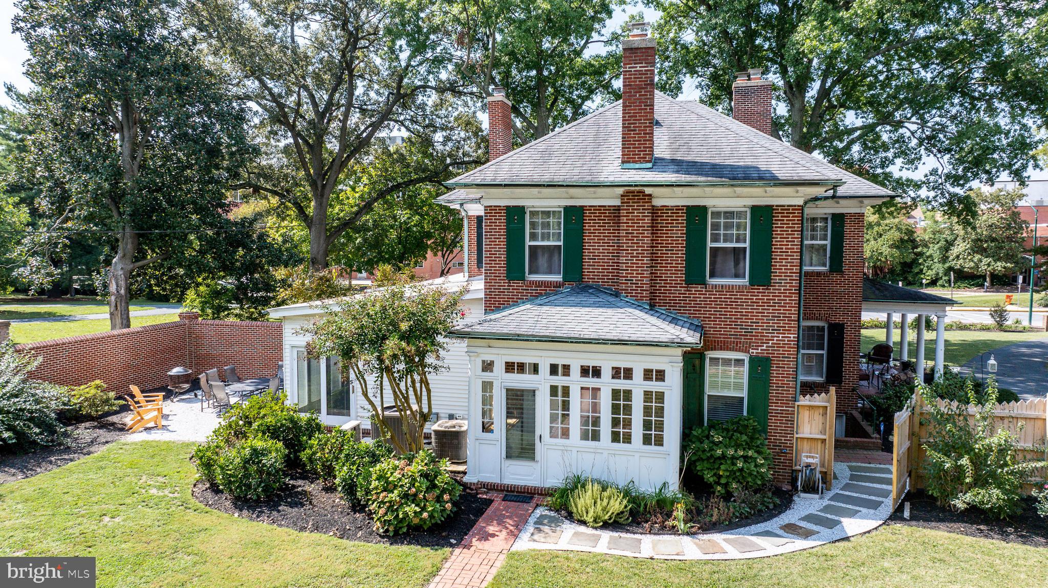 EASTON - Residential