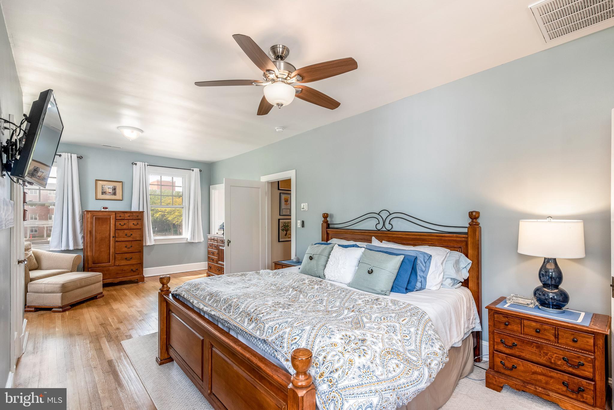 EASTON - Residential