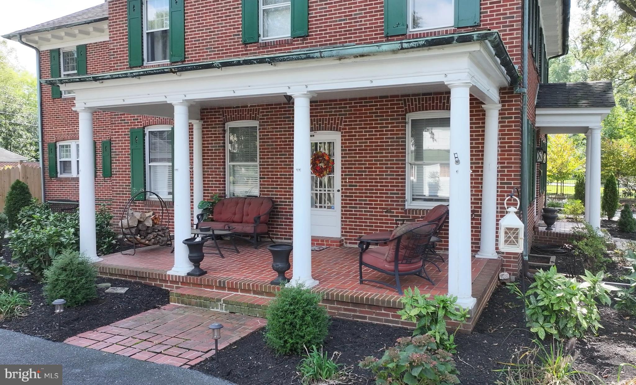 EASTON - Residential