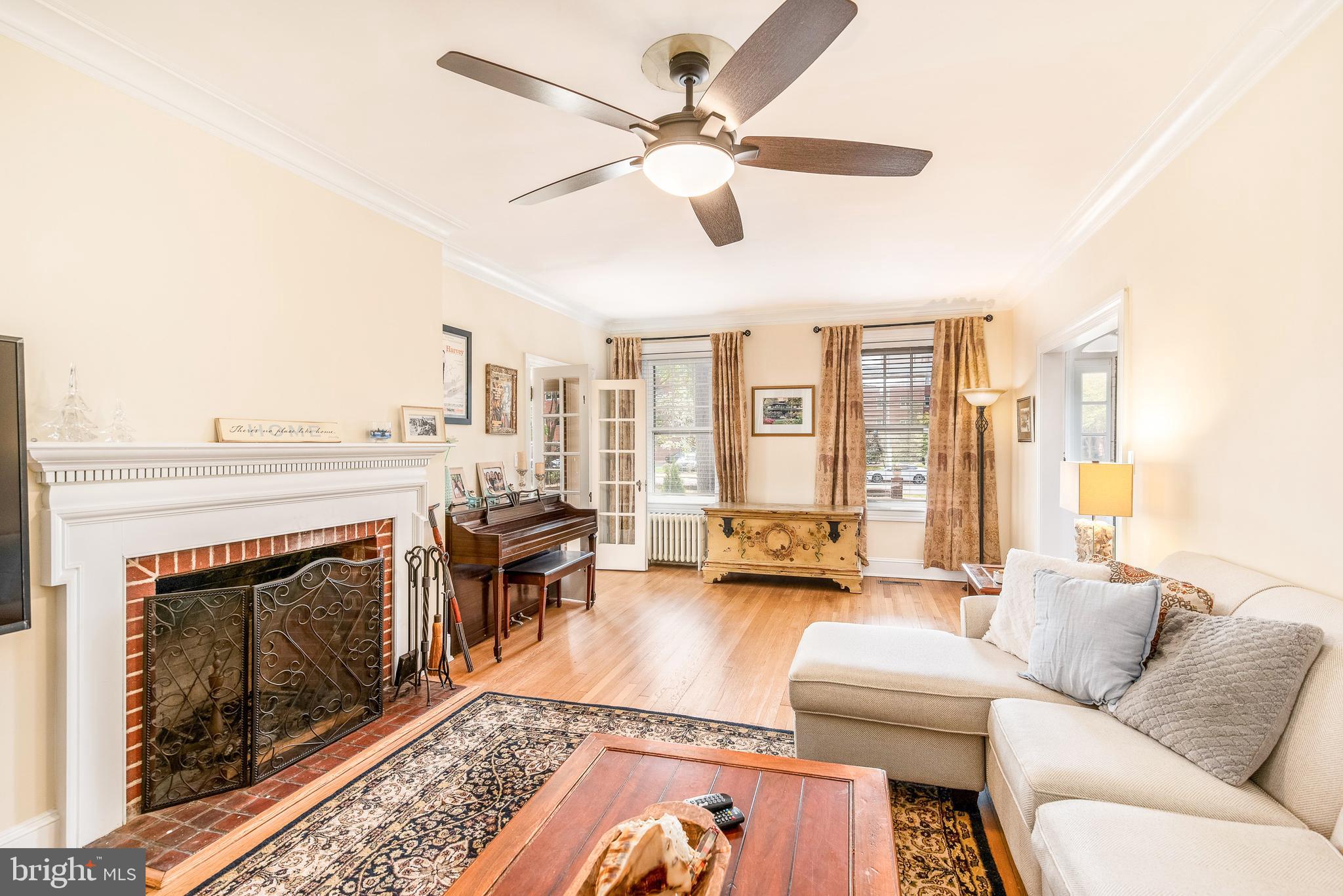 EASTON - Residential