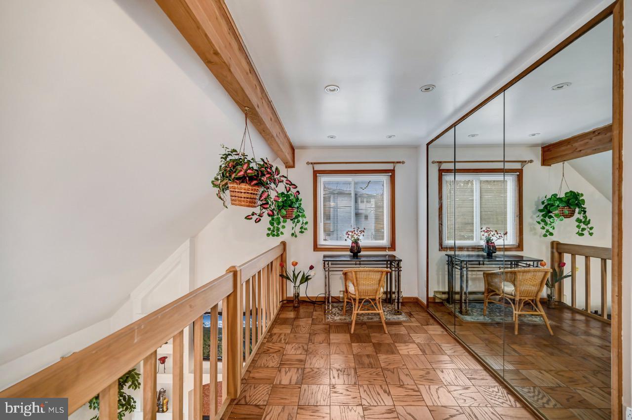 TOWAMENSING TRAIL - Residential