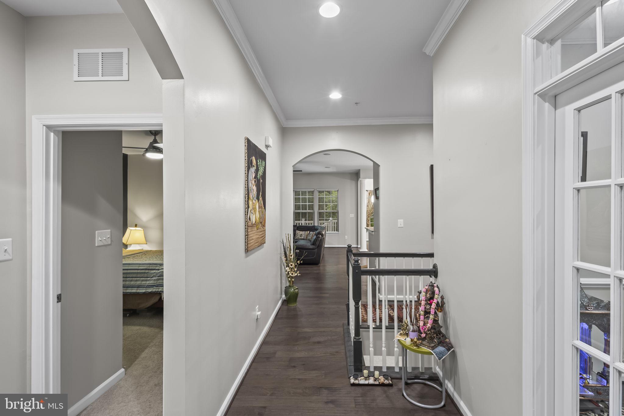 7570 ARUNDEL WOODS DRIVE