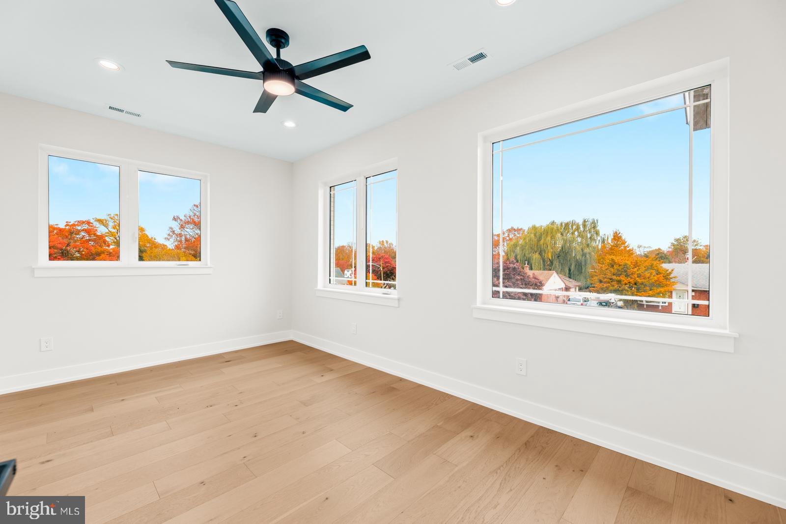 PINE VALLEY - Residential