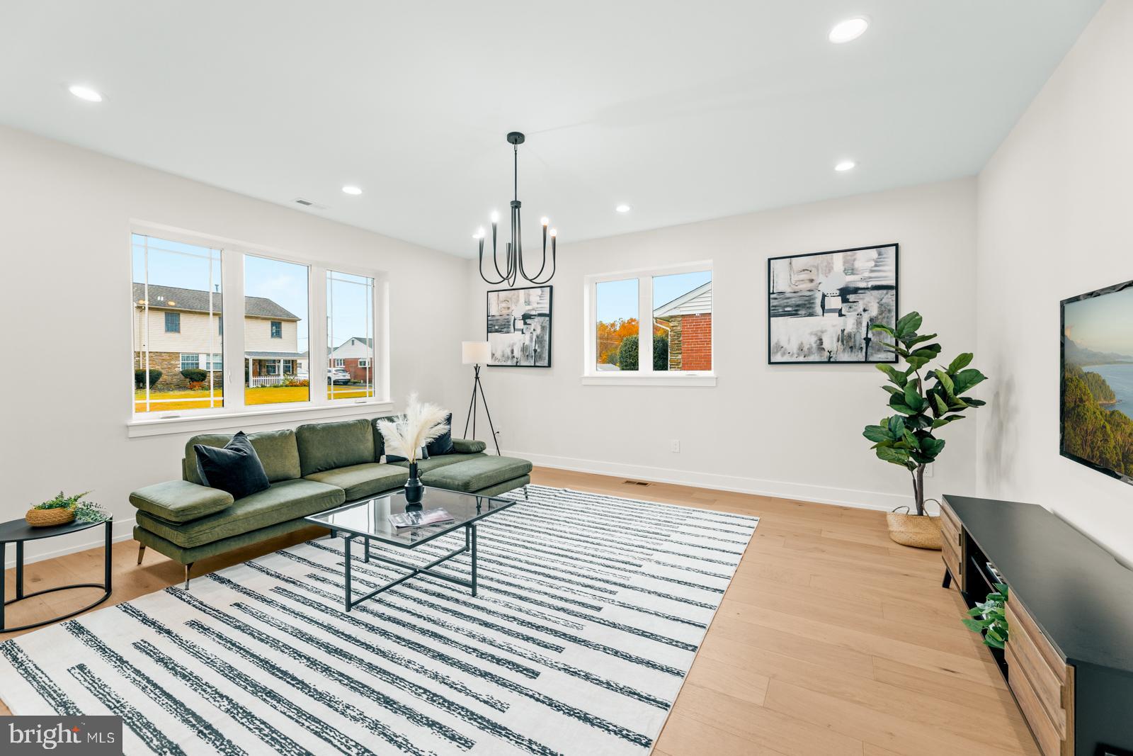 PINE VALLEY - Residential