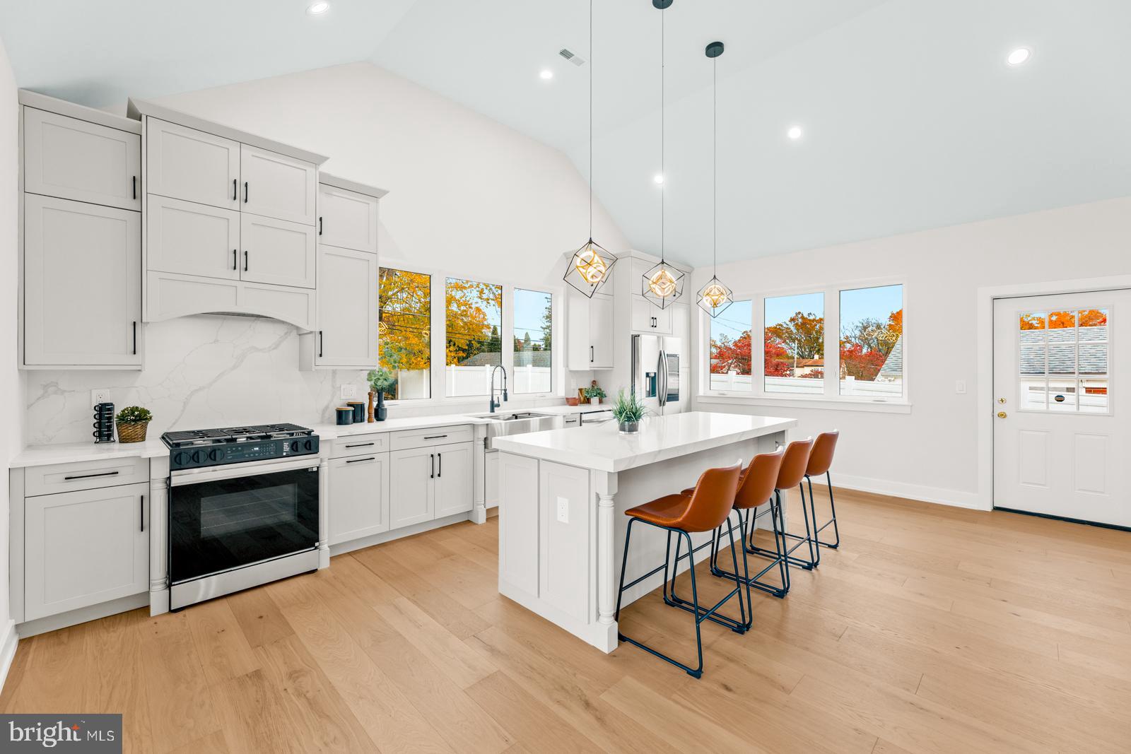 PINE VALLEY - Residential