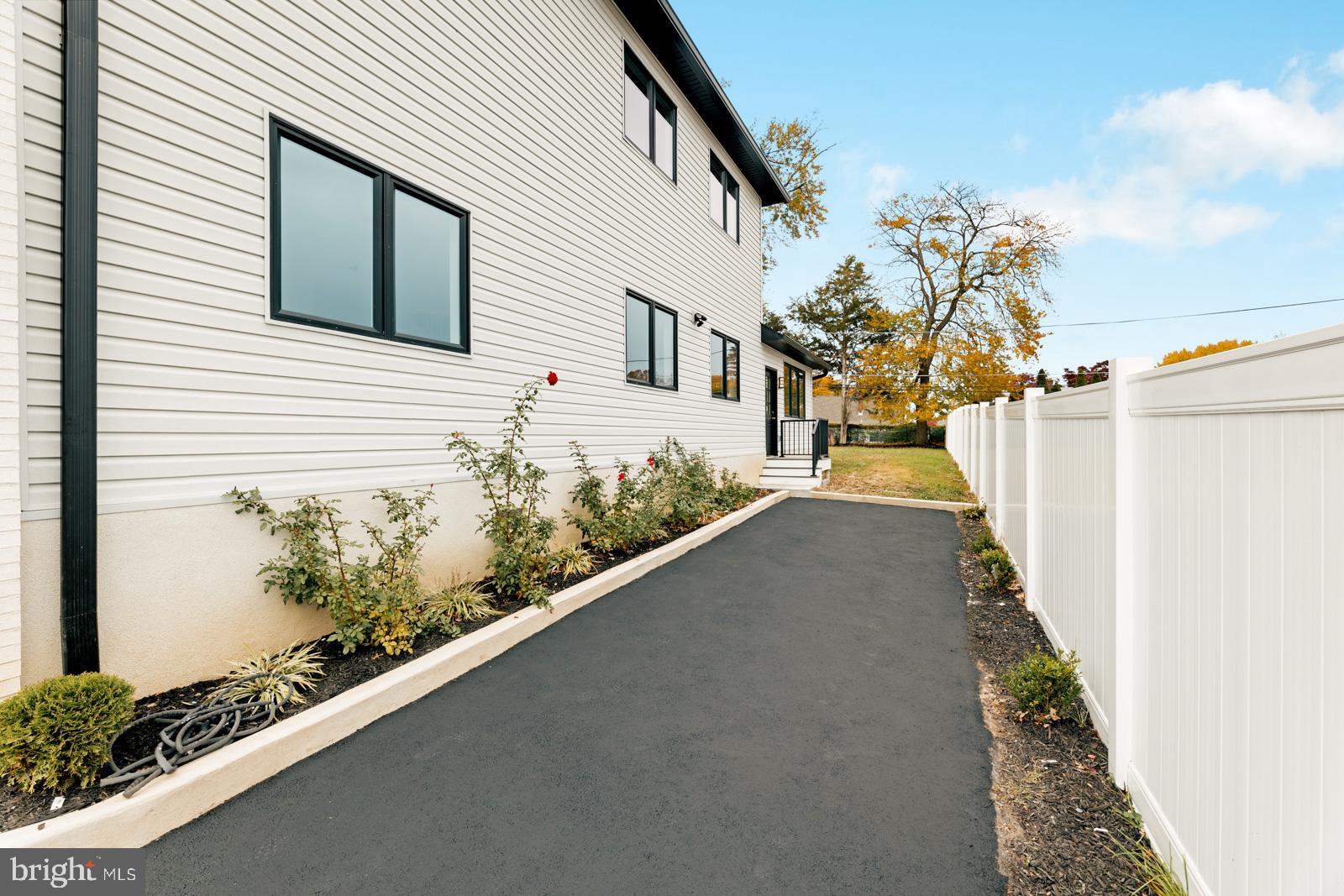 PINE VALLEY - Residential