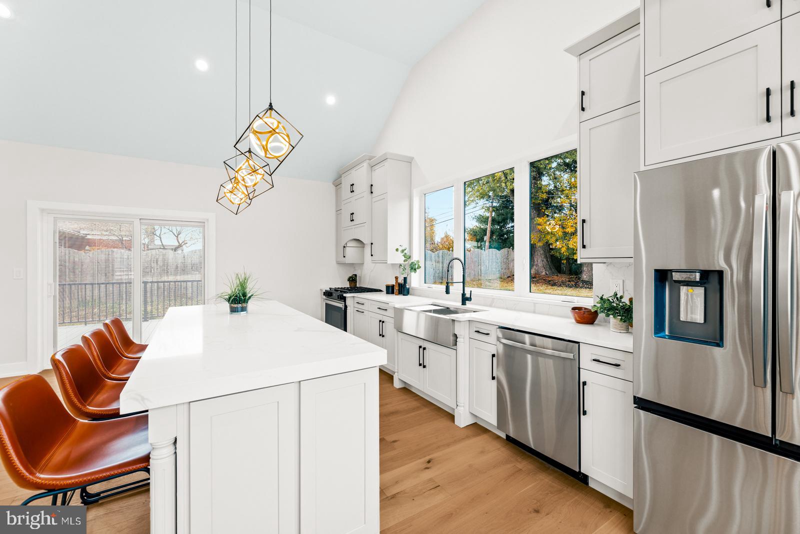 PINE VALLEY - Residential