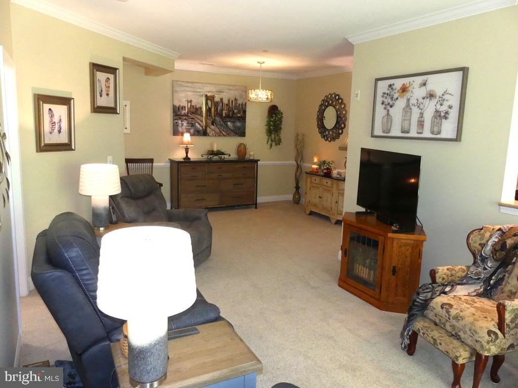 303 TIREE COURT 402