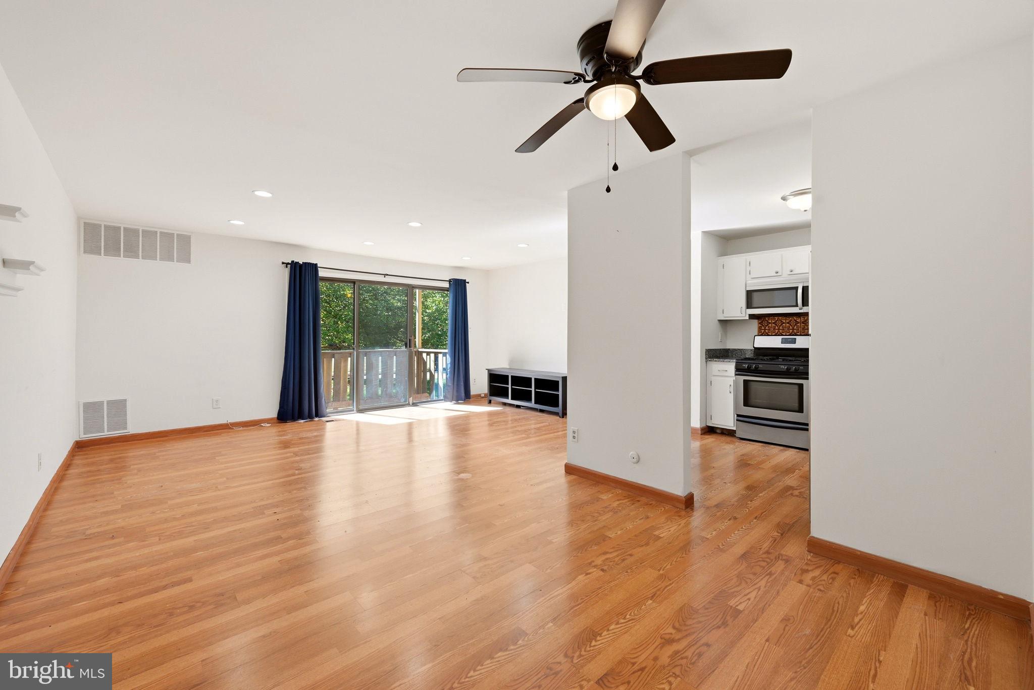 2103 WOODHOLLOW DRIVE