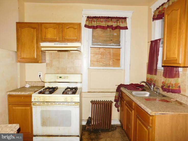 EAST BALTIMORE MIDWAY - Residential