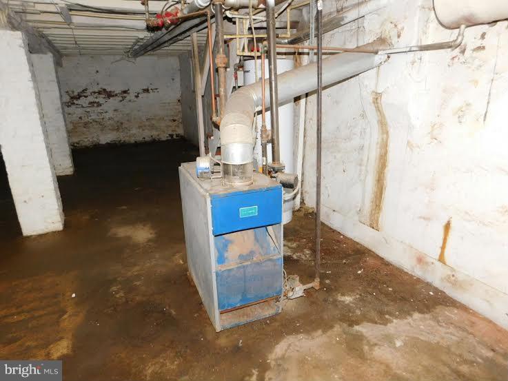 EAST BALTIMORE MIDWAY - Residential