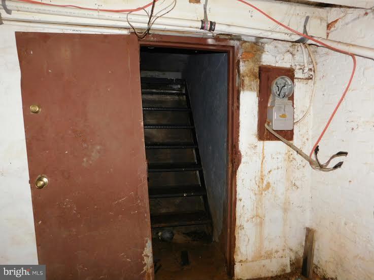 EAST BALTIMORE MIDWAY - Residential