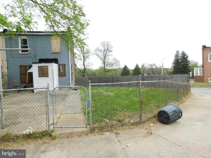 EAST BALTIMORE MIDWAY - Residential