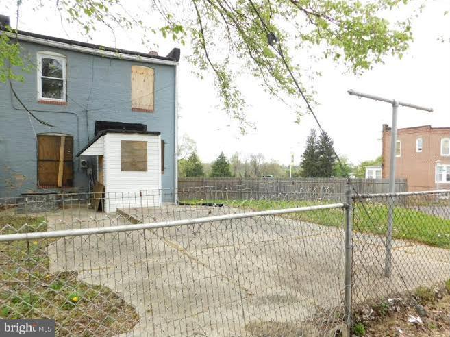 EAST BALTIMORE MIDWAY - Residential