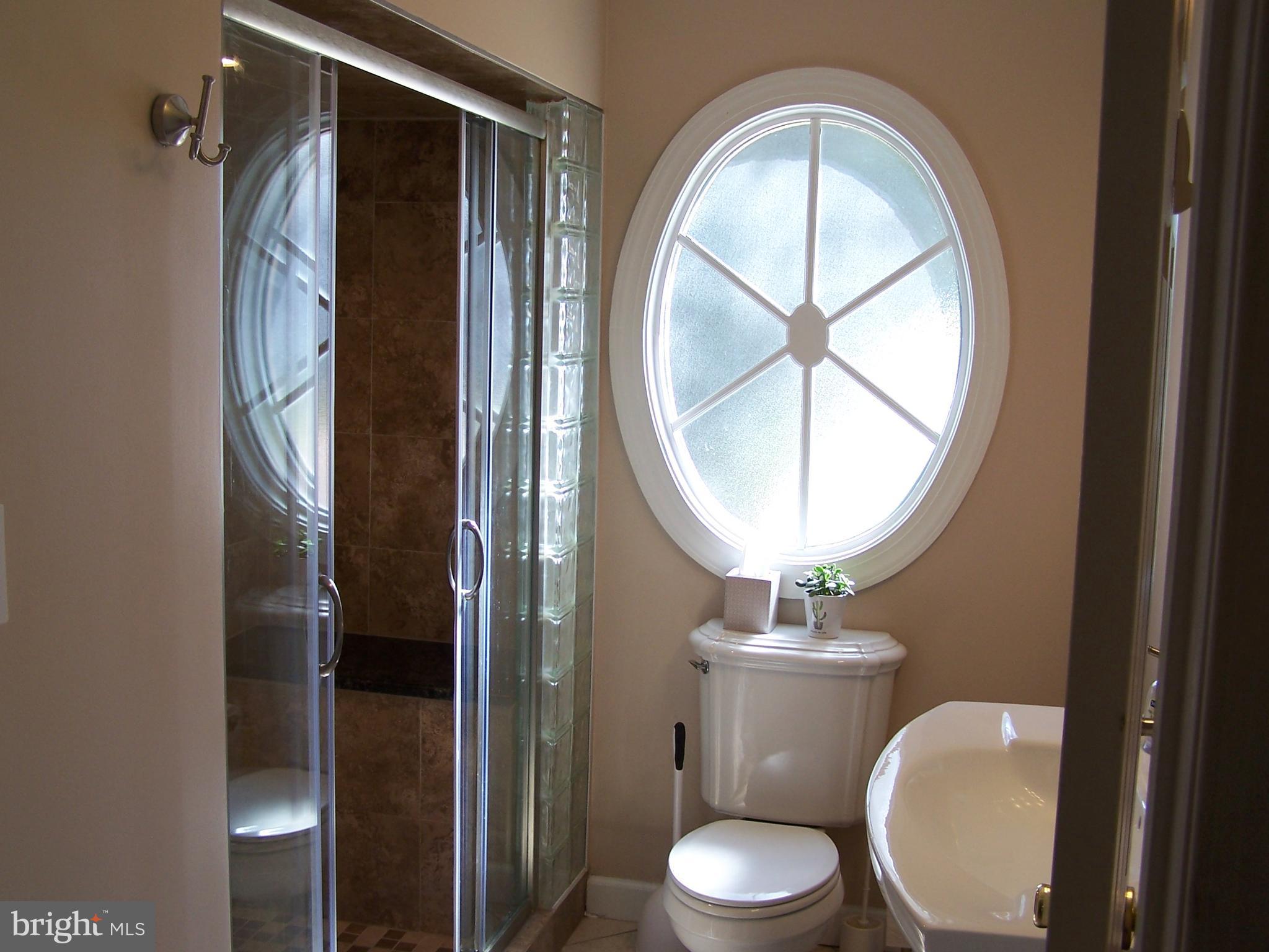 CENTRE RIDGE - Residential