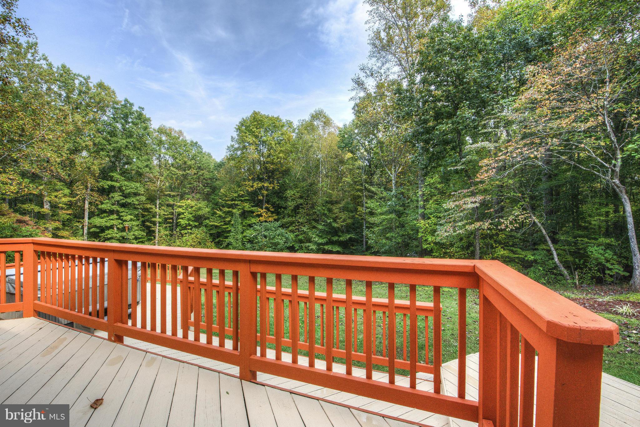 STONEHOUSE WOODED ESTATES - Residential