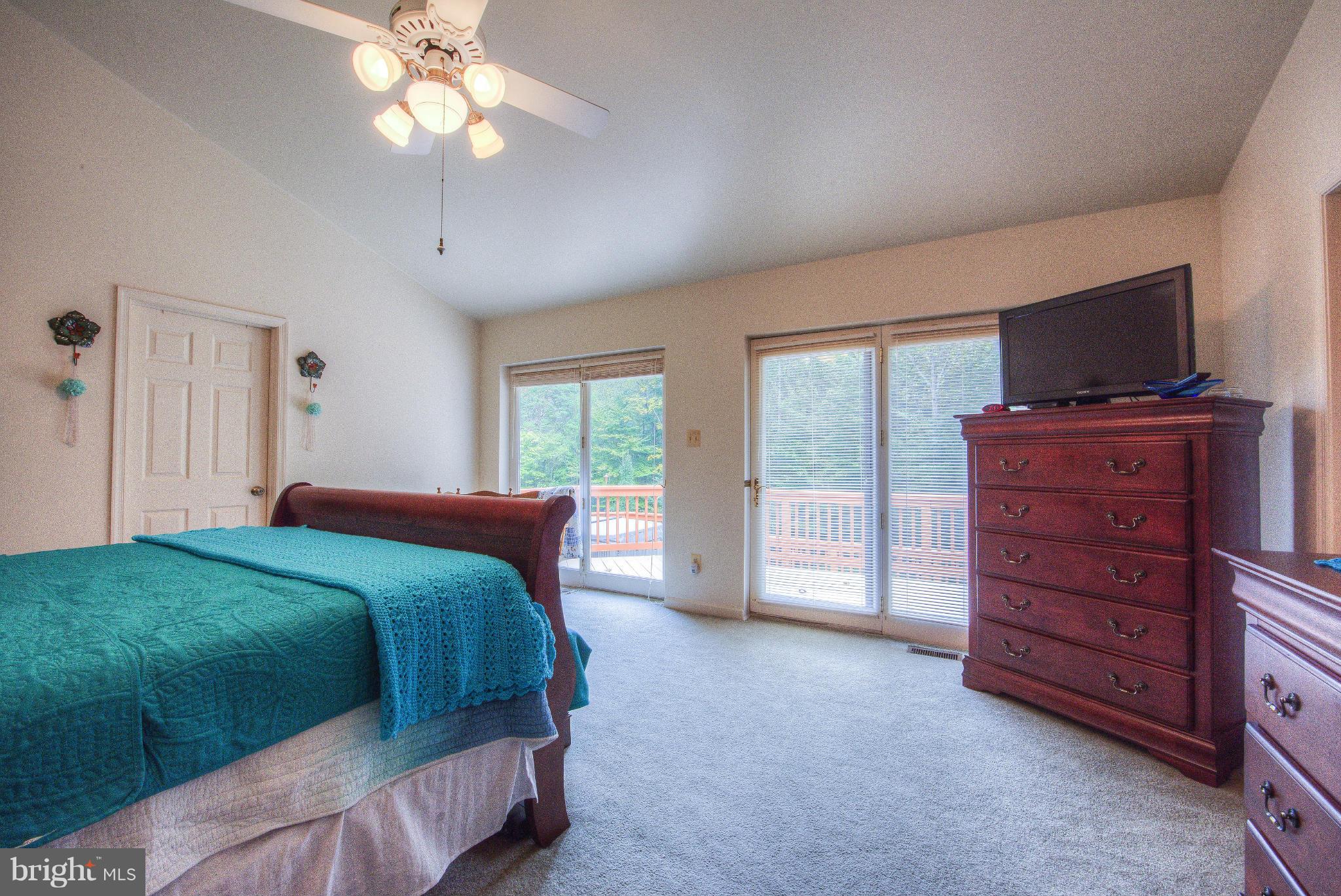 STONEHOUSE WOODED ESTATES - Residential