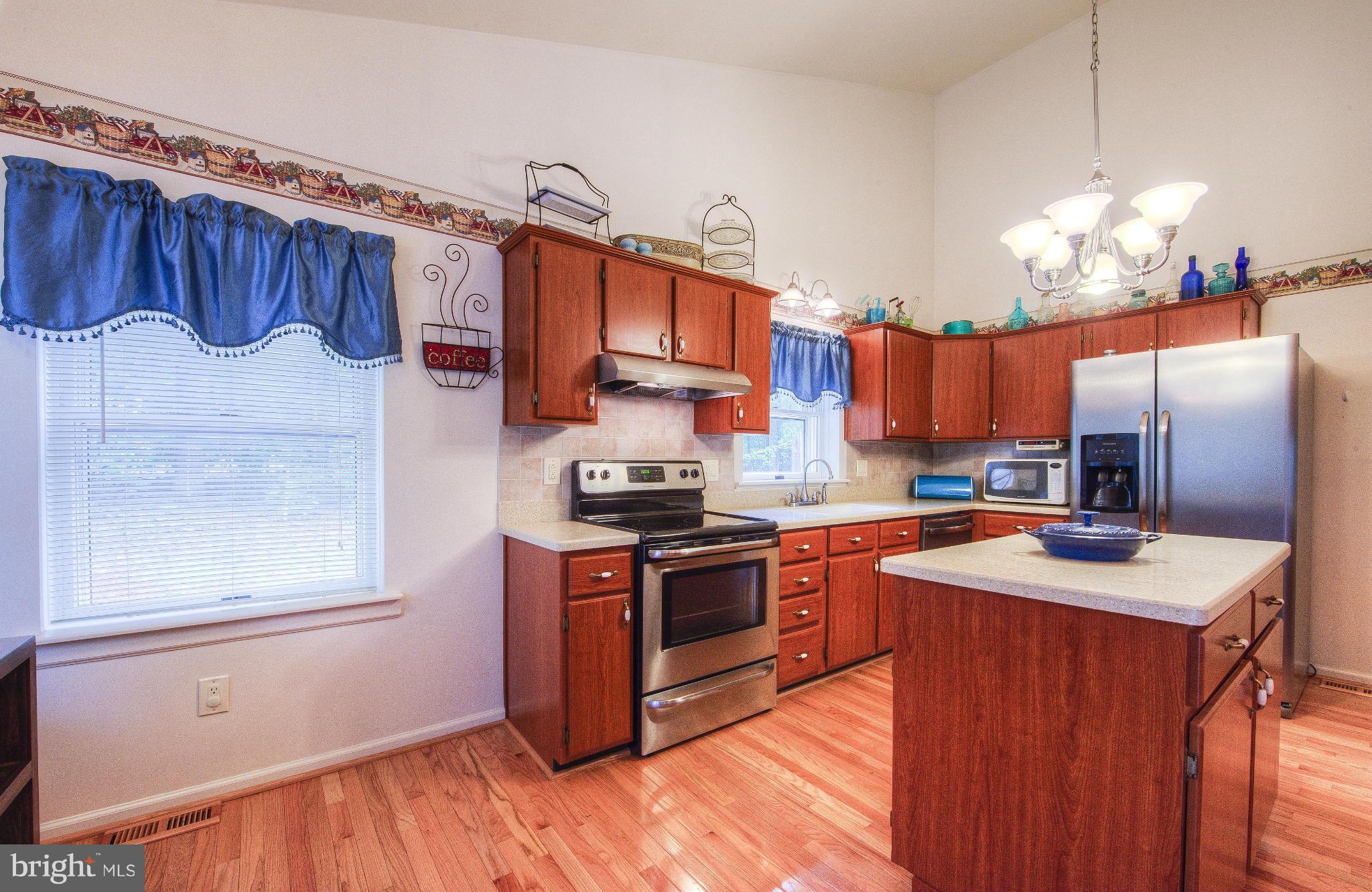 STONEHOUSE WOODED ESTATES - Residential