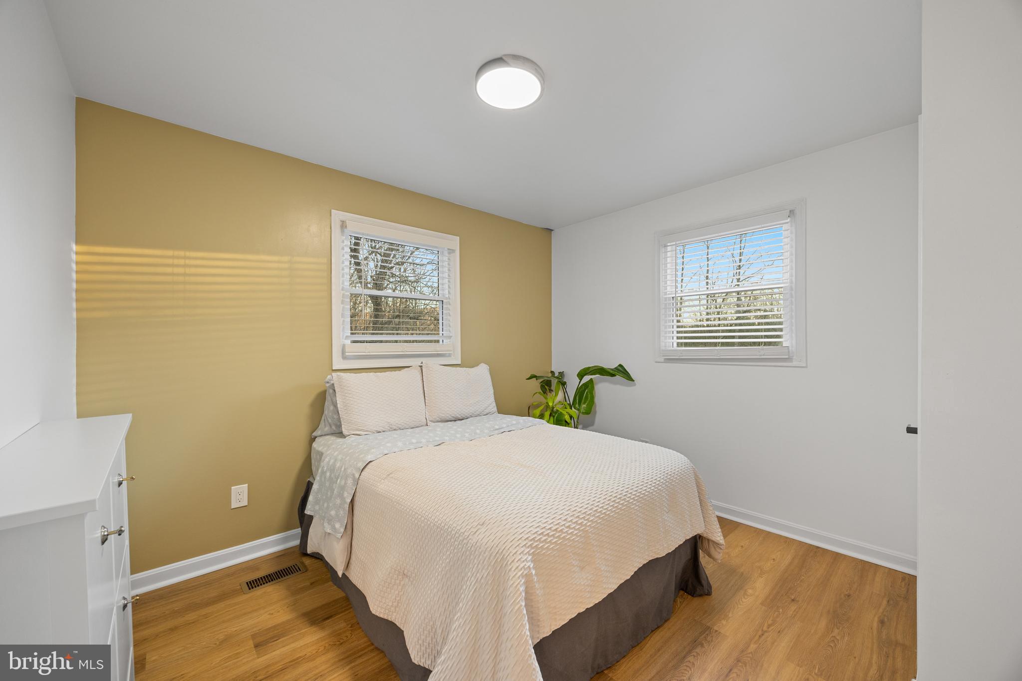 APPLE MT LAKE WEST - Residential