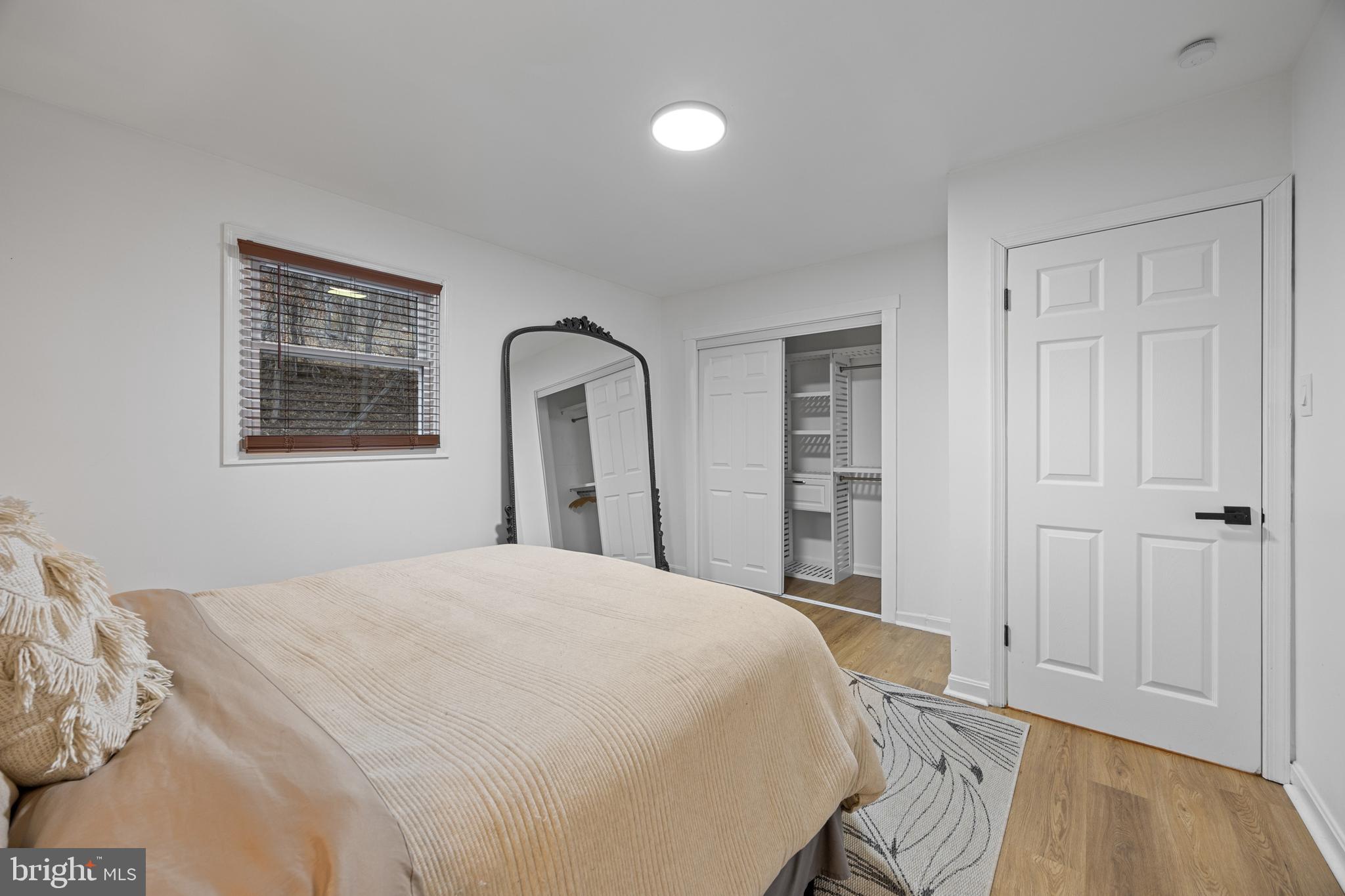 APPLE MT LAKE WEST - Residential