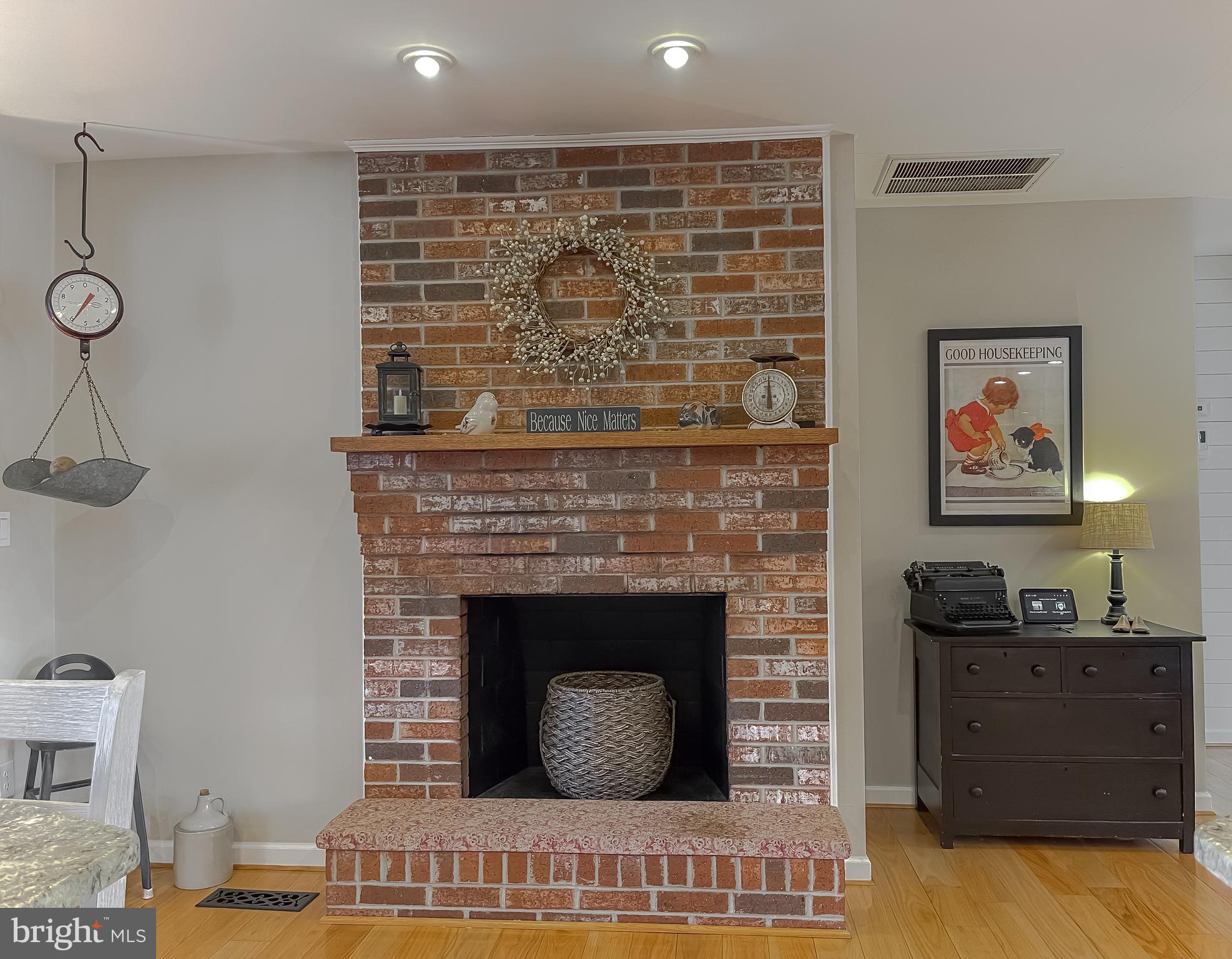 ST CLEMENTS SHORES - Residential