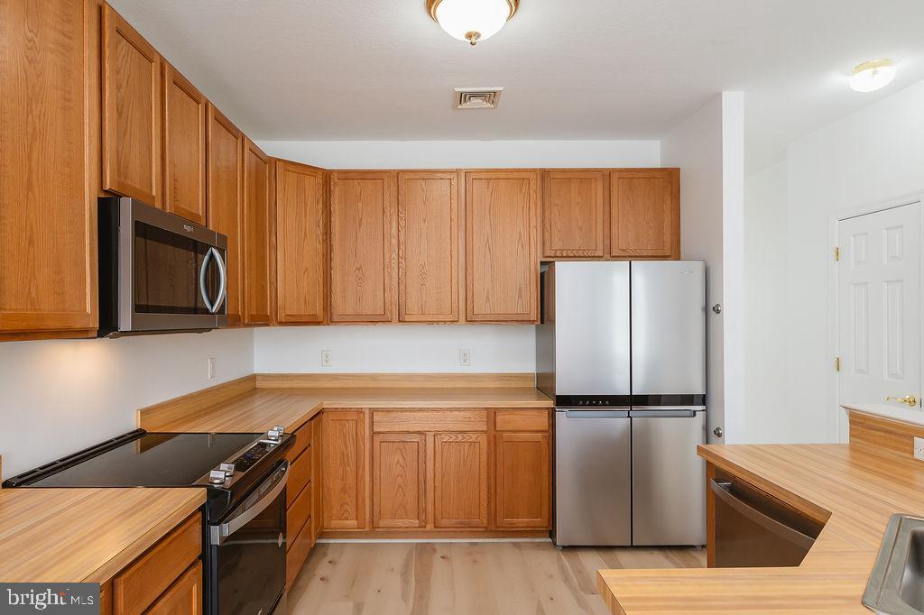 BAILEY SPRINGS VILLAS - Residential