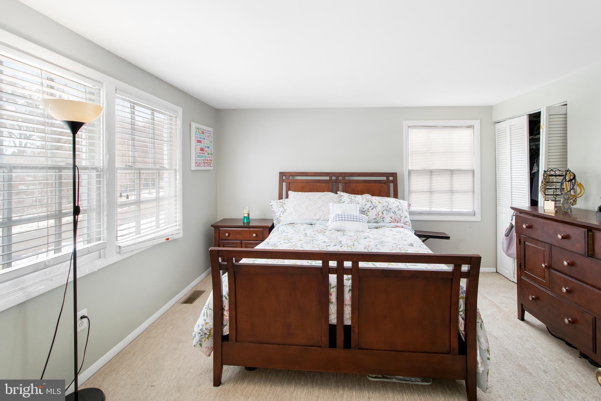 MEADOWBROOK - Residential