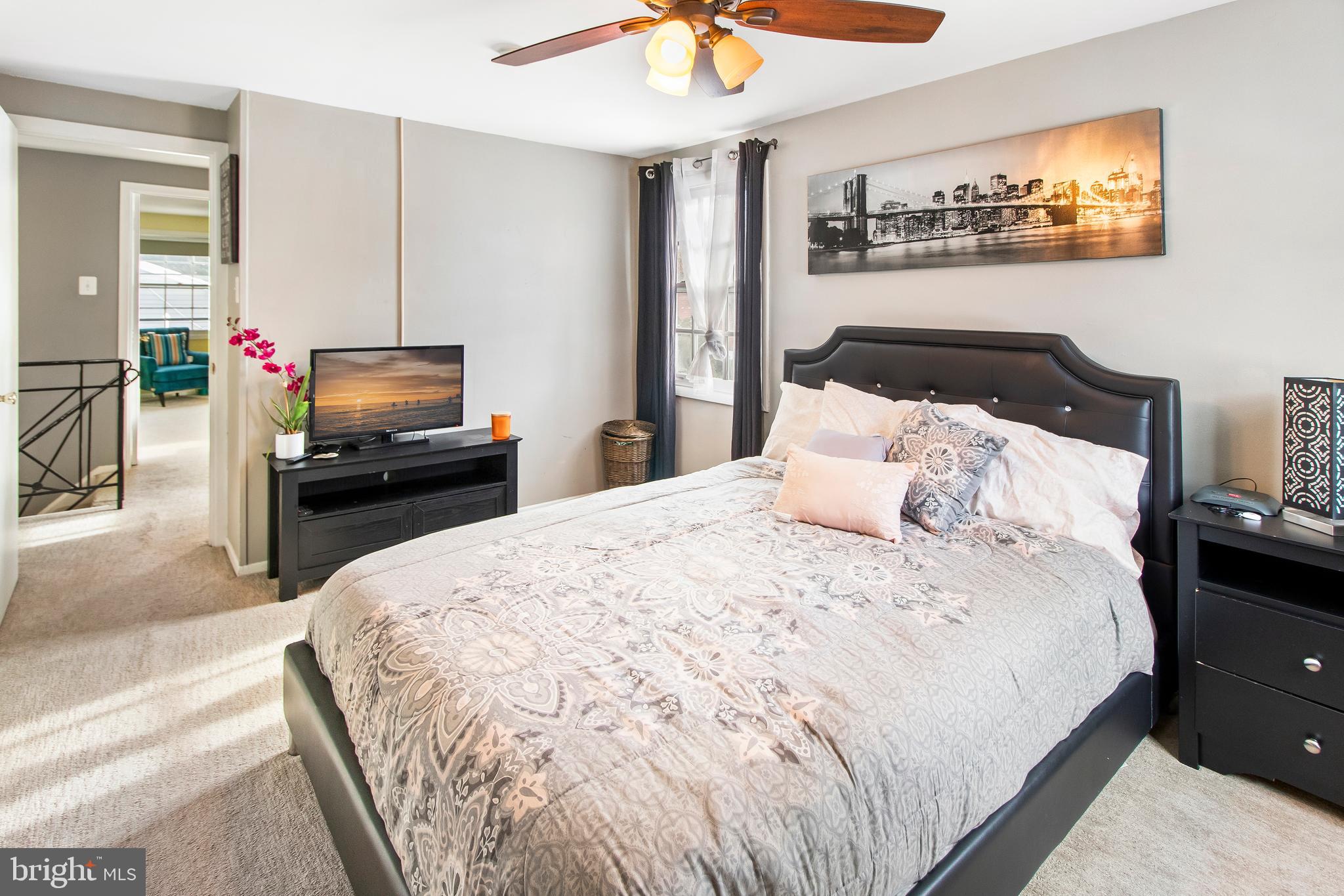 MEADOWBROOK - Residential