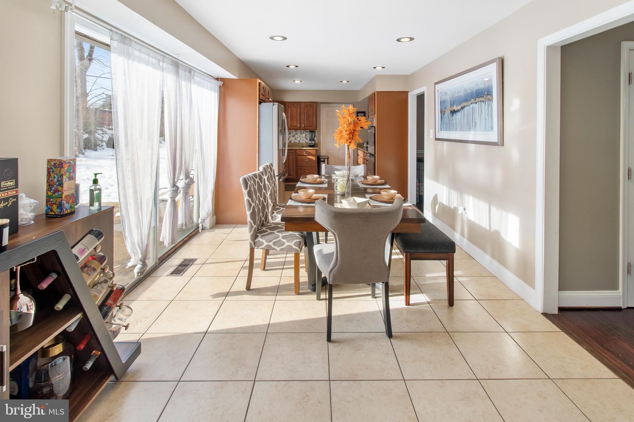 MEADOWBROOK - Residential