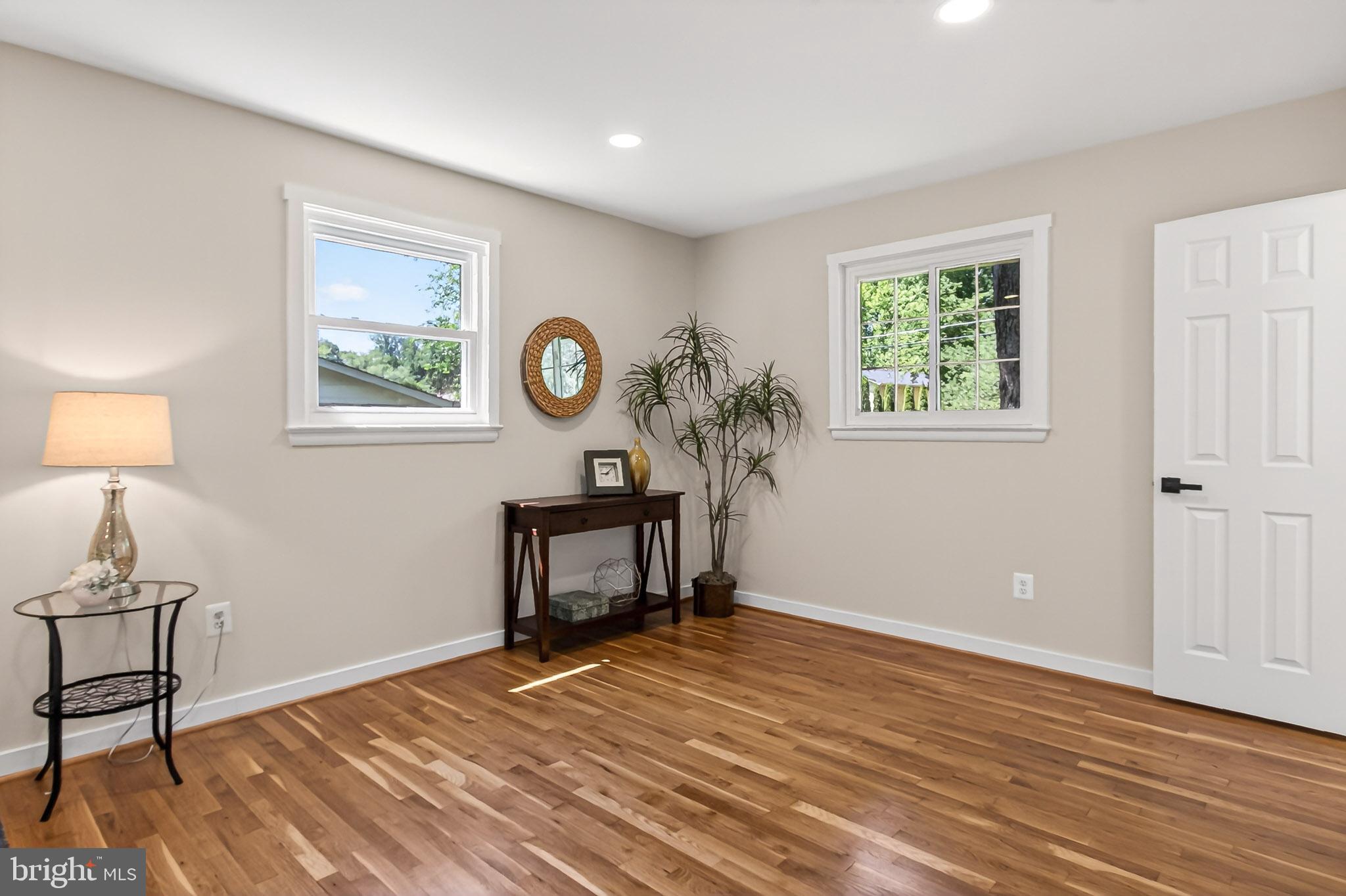 SLEEPY HOLLOW WOODS - Residential