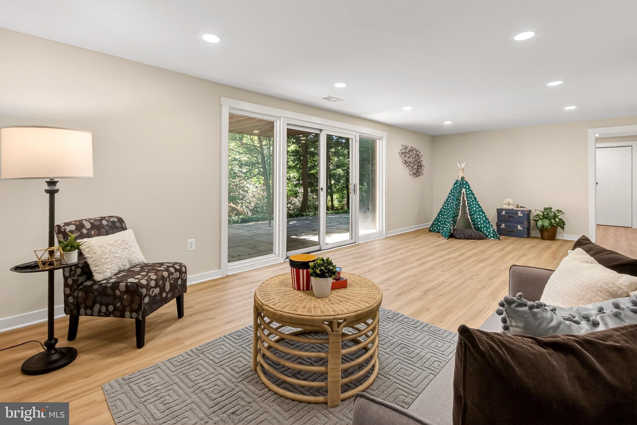 SLEEPY HOLLOW WOODS - Residential
