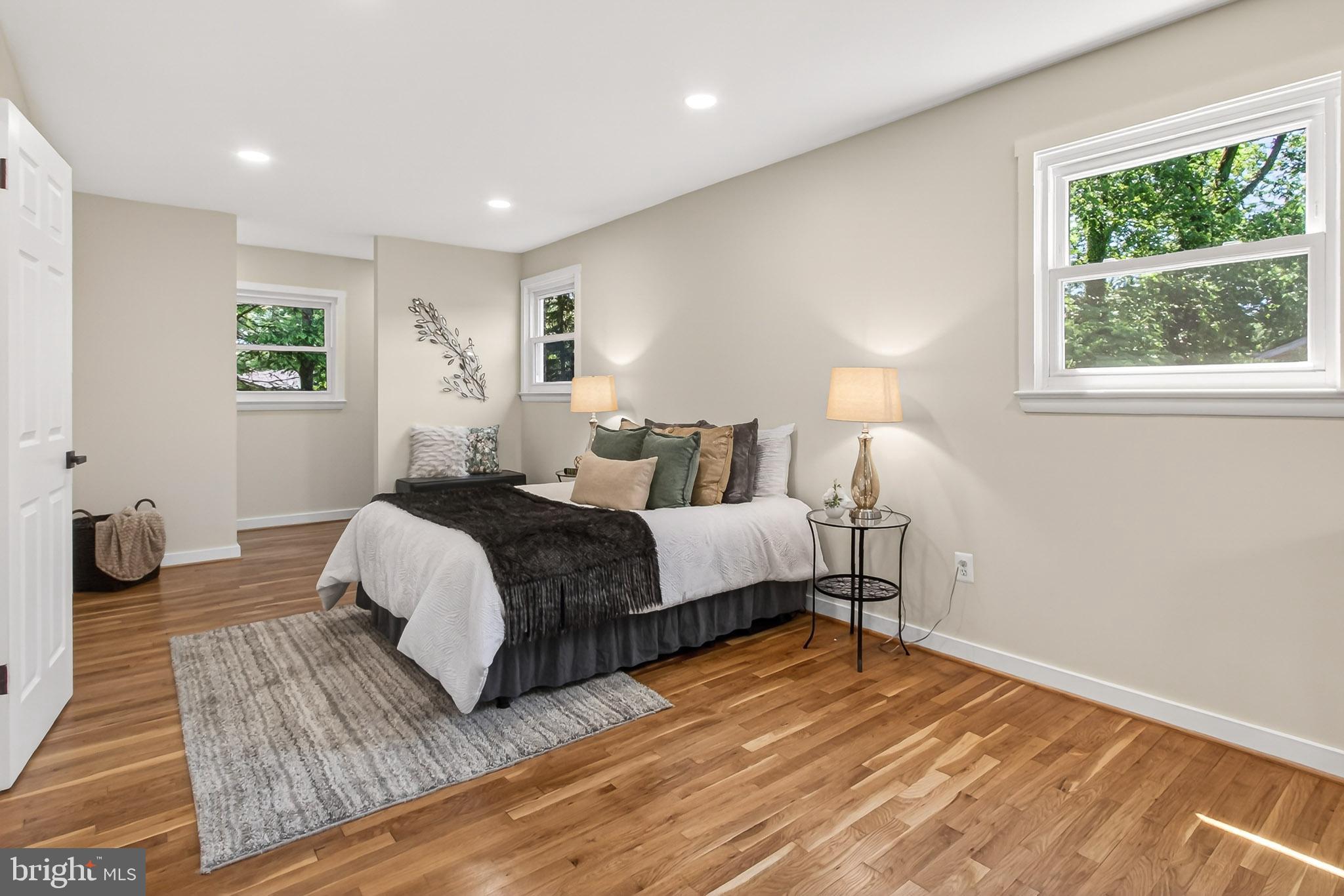 SLEEPY HOLLOW WOODS - Residential