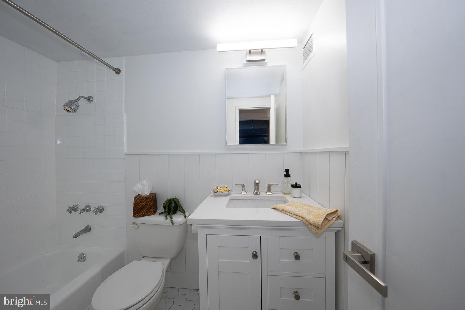 PHILADELPHIA - Residential