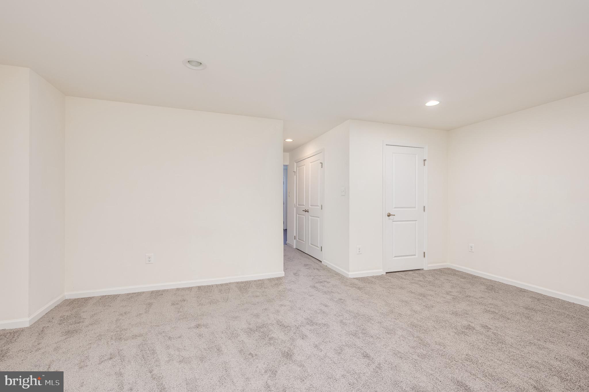 POTOMAC STATION - Residential