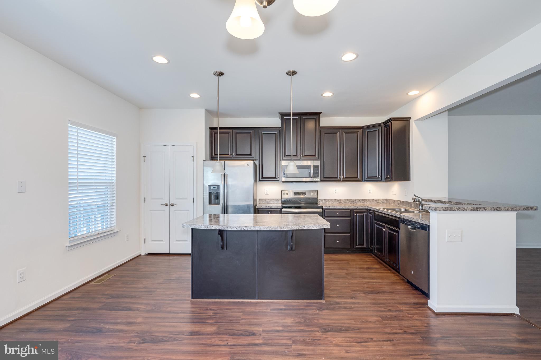 POTOMAC STATION - Residential