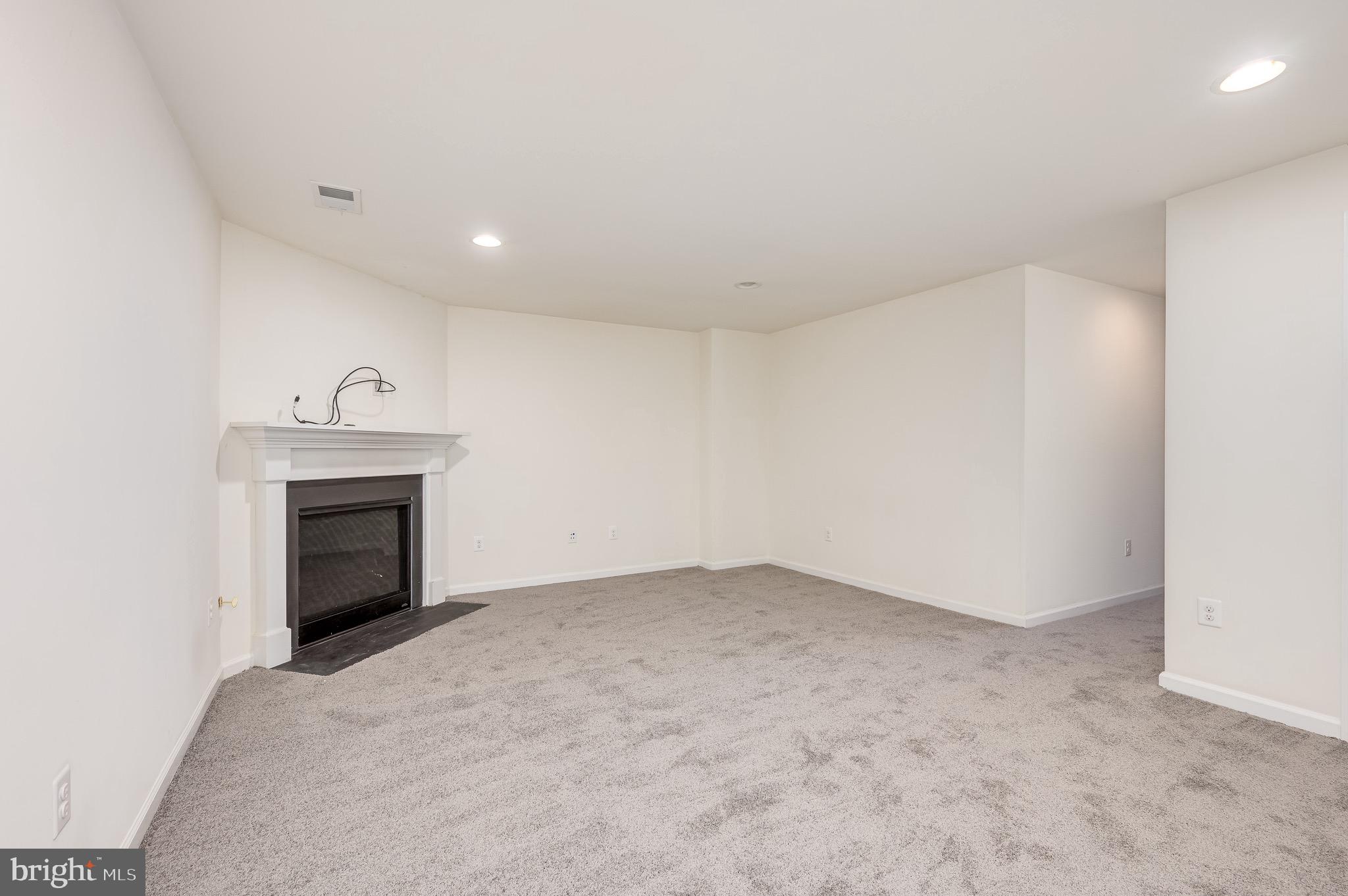 POTOMAC STATION - Residential