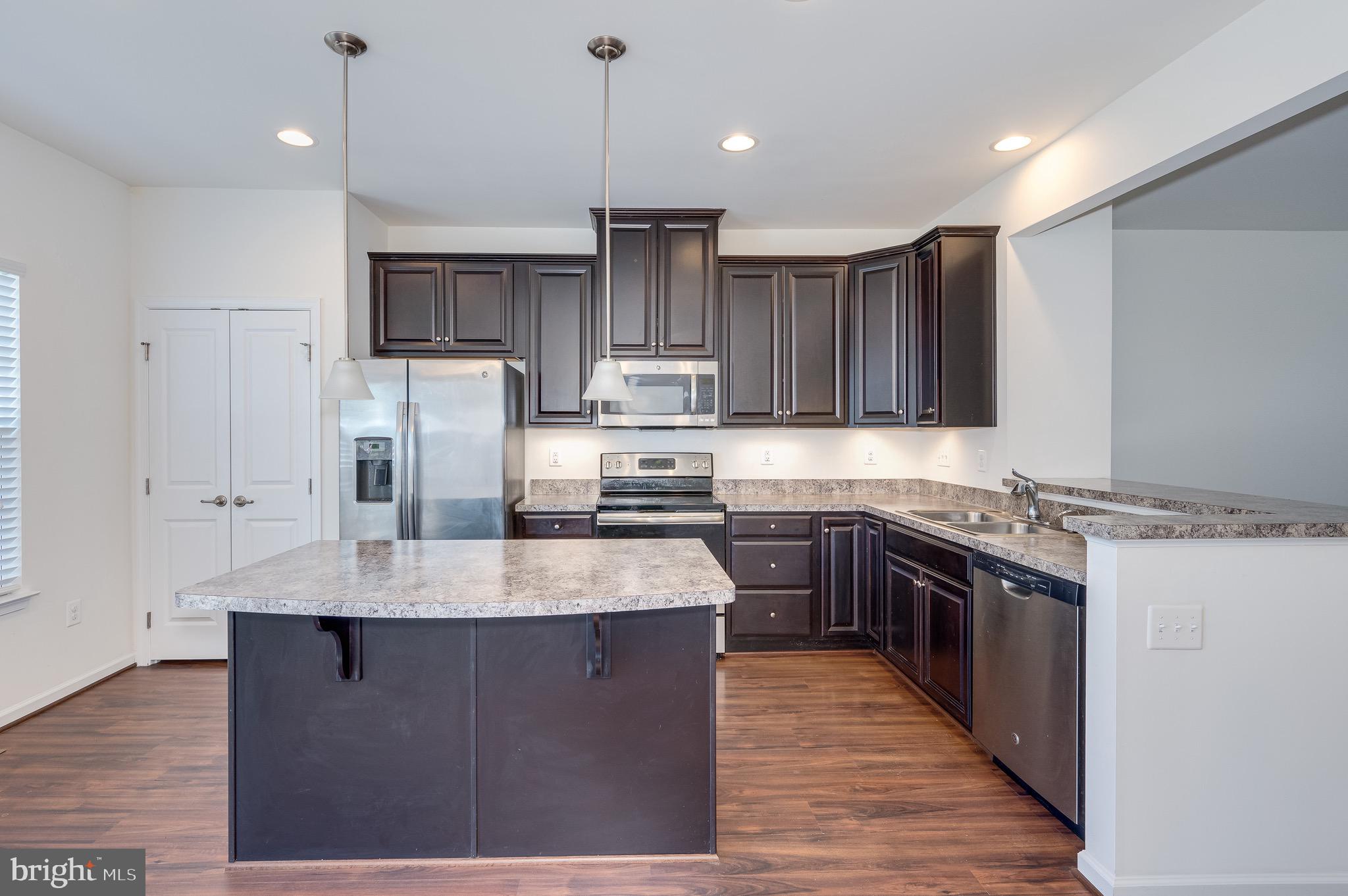 POTOMAC STATION - Residential