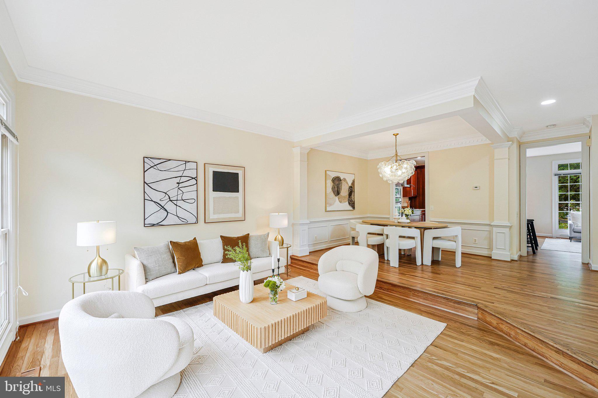 9576 LAGERSFIELD CIRCLE