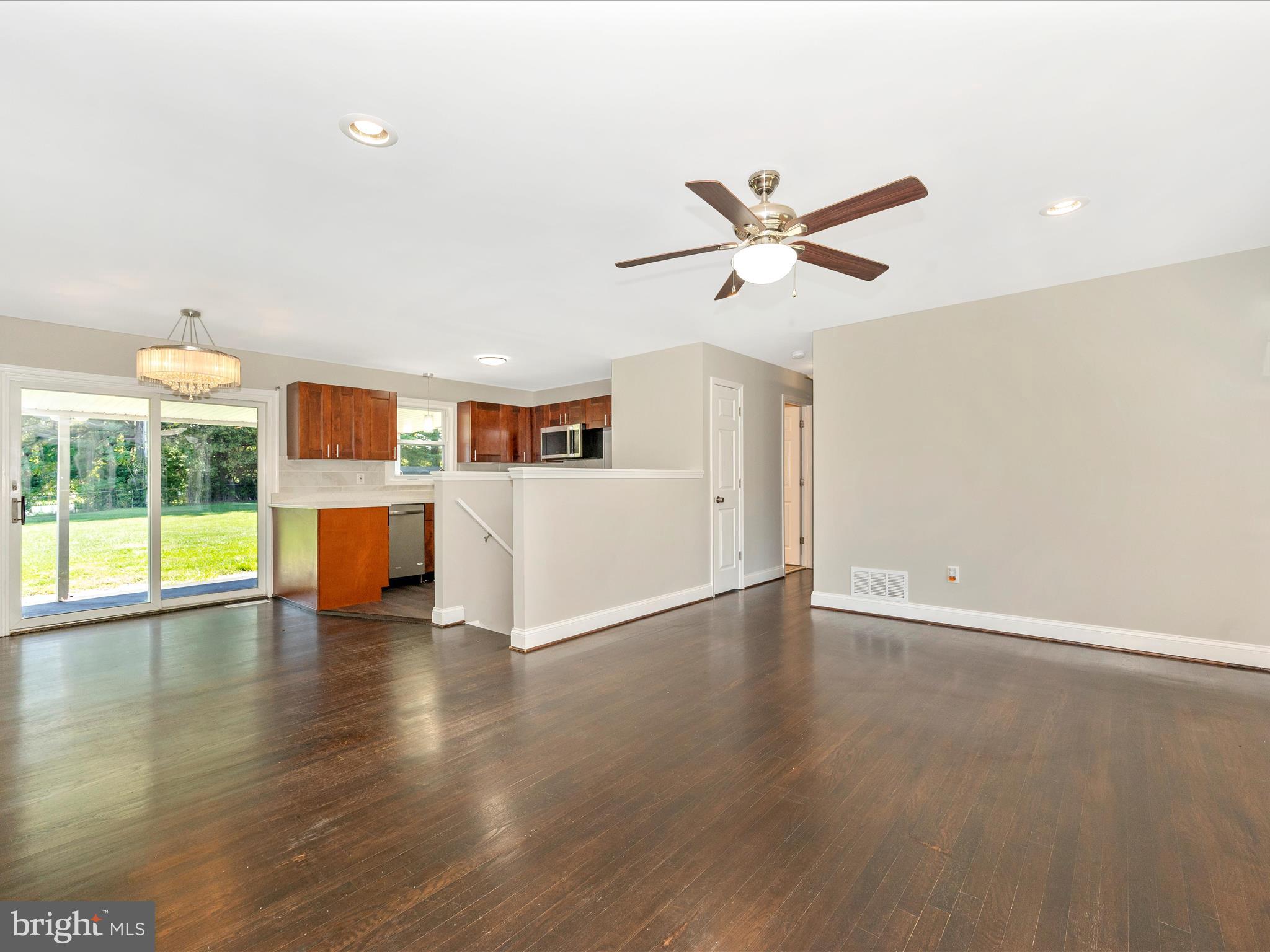 SHARPSBURG - Residential