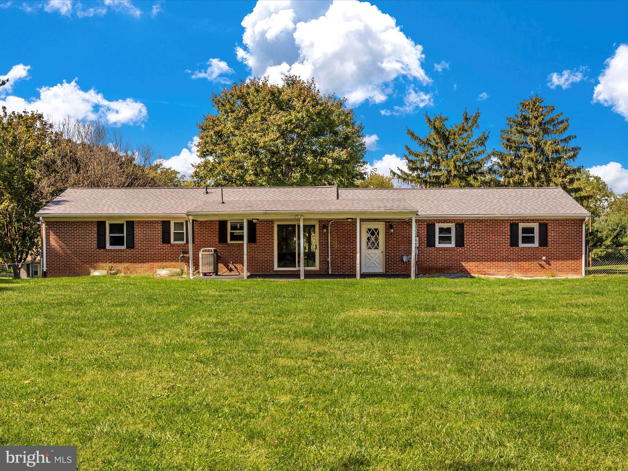 SHARPSBURG - Residential